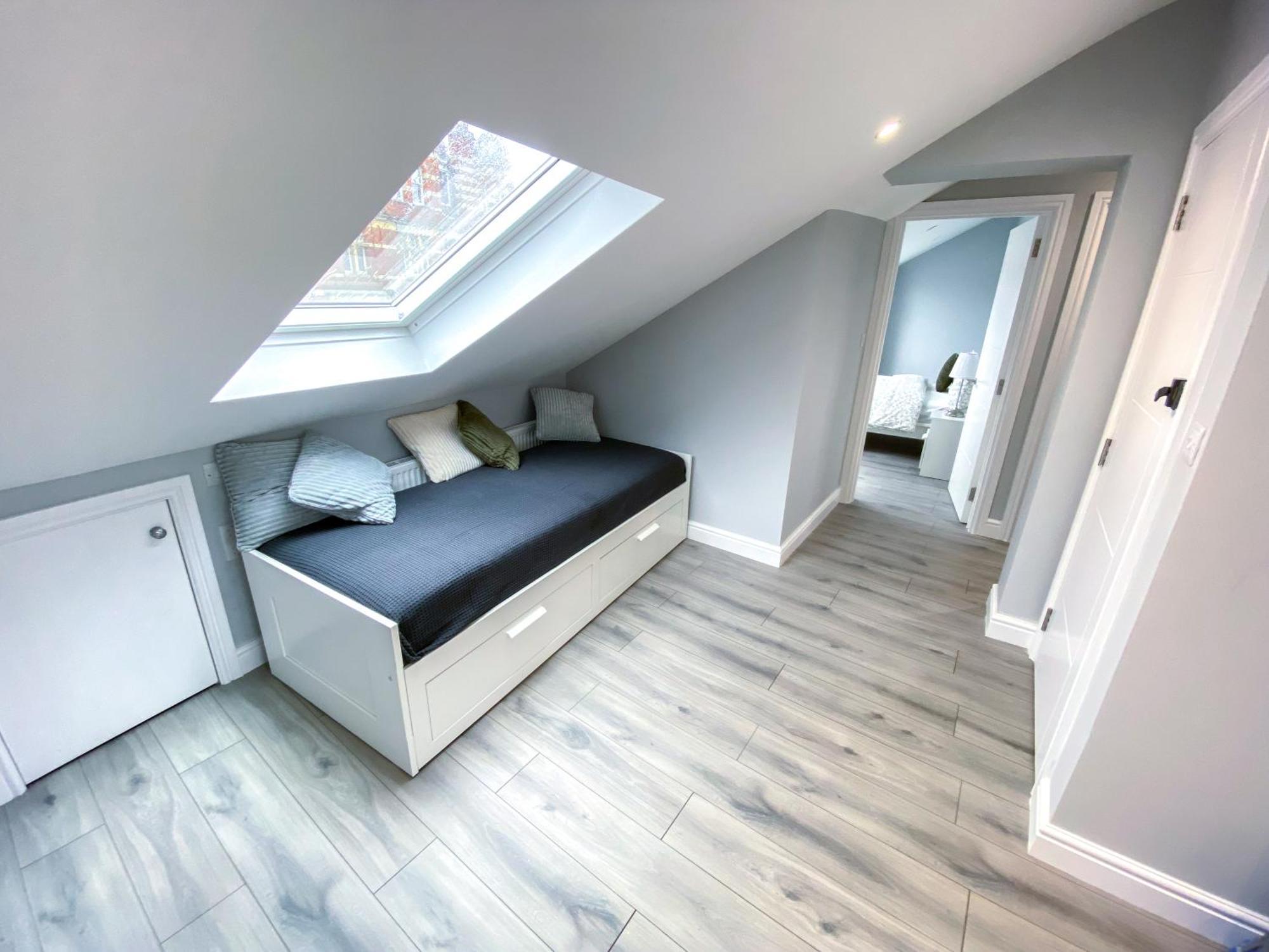 Large 1-Bedroom Flat, 5 Guest, London - F4 Εξωτερικό φωτογραφία